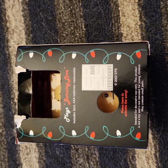 American Greetings Elvis musical ornament that plays Burning Love, 2002. - Picture 4 of 5